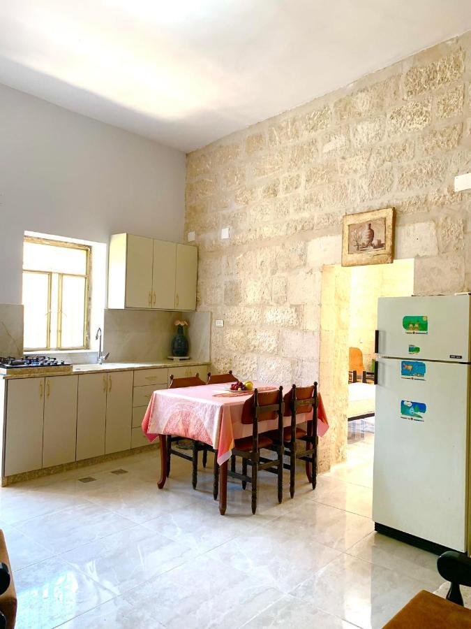 Dar Ateeq'S Arches/ Bethlehem Apartment Exterior foto